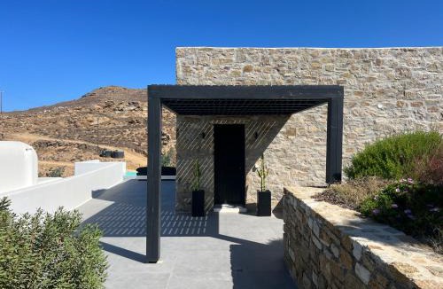 Ftelia Villa | BLACK AND WHITE VILLAS FTELIA - MYKONOS
