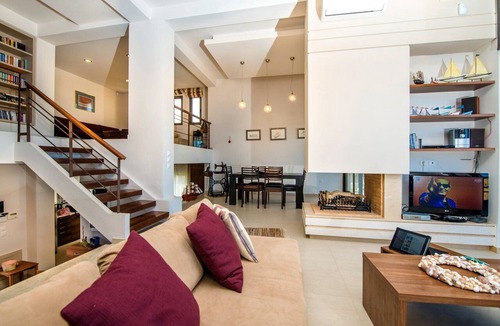 Gennadi Villa | Blue Wave Villa up to 8