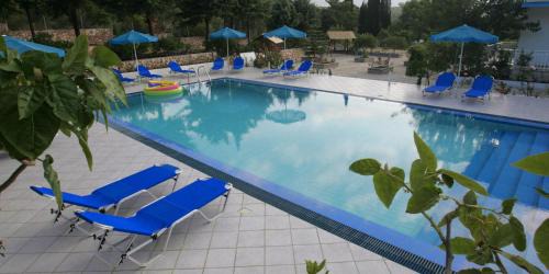 Kerameies Apartment | Blue White Apartments - Kefallonia Poolside Retreats