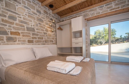 Faistos House | Brand new Stone House, near Komos beach.