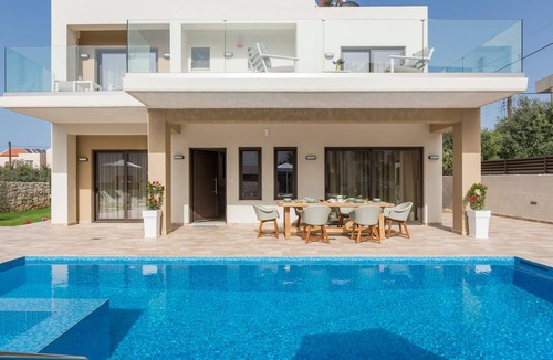 Agia Villa | Brand new villa within walking distance to the beach