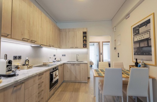 Aigaleo Apartment | Bright 2 Bedroom Apartment Helios by Philoxenia
