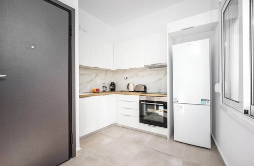 Vyronas Apartment | Bright Cozy 2BR l Private Balcony & Work Corner