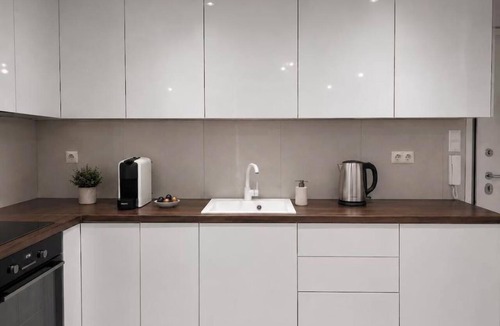 Ladadika Apartment | Buka | Modern One-Bedroom Apartment near Ladadika