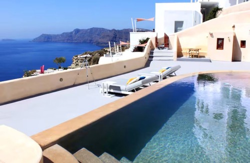 Oia Villa | Caldera villa 520 with private swimming pool and sea view
