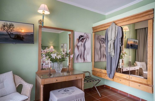 Atsipopoulo Apartment | Calergi 9 - Boutique Resort 1BDR/1LVR Apt: Pool/Rooftop/SeaView/Sunset/Rethymno