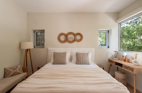 Glyfada Apartment | CALM South 19