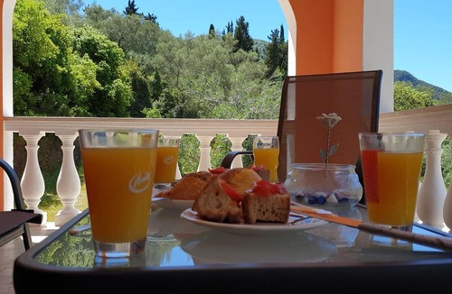 Dafnata Apartment | Calondri Apartment 2 in Achilleion Region
