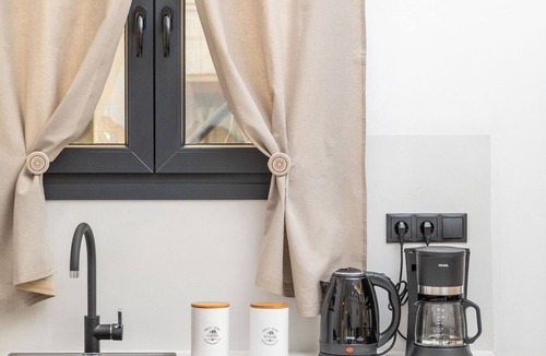 Naxos Town Apartment | Camares of castle - Room 1