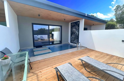 Vathi Apartment | Canes Maxima Suite Privater Pool by Interhome