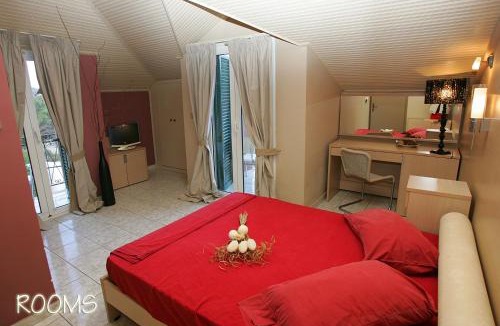Skala Hotel | Captain's House Hotel