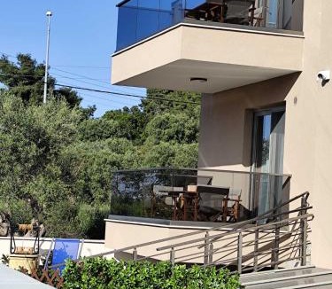 Polichrono Apartment | Casa Helone