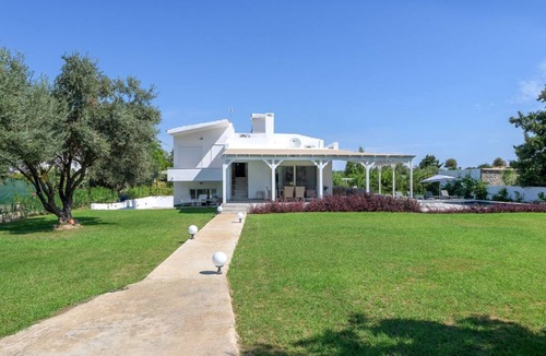 Kolymbia Villa | Casa Lefko - Three Bedroom Villa, Sleeps 6