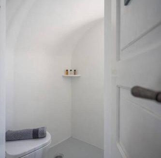 Finikia Villa | Casa Terra Vedema Oia - Privacy - Plunge Pool & Panoramic Sunset Terrace