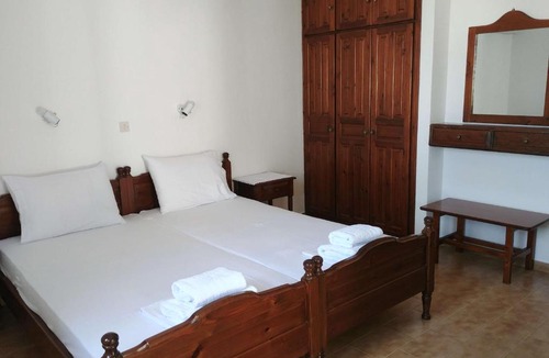 Piso Livadi Apartment | Casper's studios