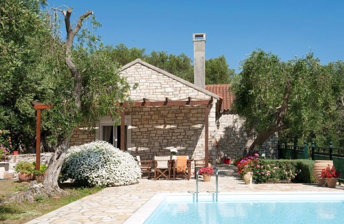 Rantatika Villa | Charming Country Villa with Walled Gardens near Loggos & Lakka