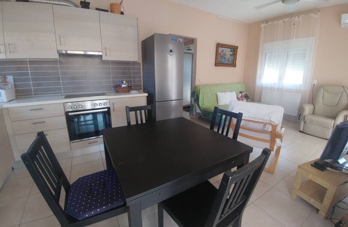Evrostina House | Christina Apartment, a beautiful 70 m² apartment with a balcony, located 50 m from the beach