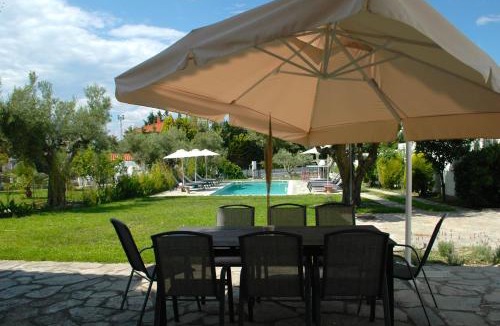 Pefkochori Villa | Cielle Epoque