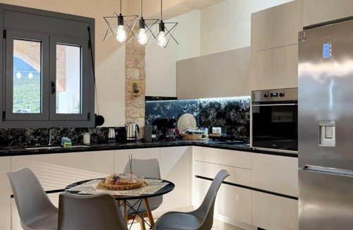 Molaoi Apartment | Ckamares