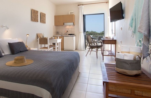 Galatas Apartment | Come Stay in Nature!