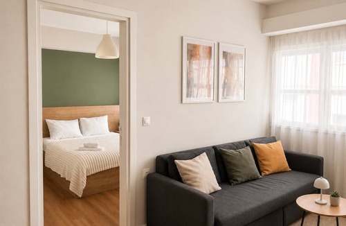 Ladadika Apartment | Comfortable 1BR Apartment 5 min to Ladadika