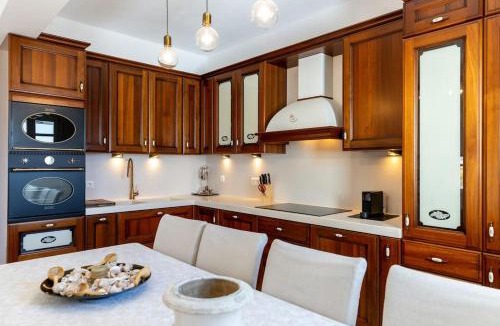 Aliki Villa | Constamar Villa