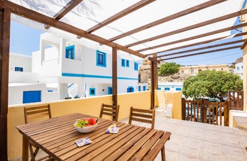 Finiki House | Constantino Traditional Retreat - 19th century residence