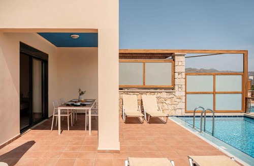 Kamisiana Villa | Corali Villas - 450m To Beach - Holiways Collection