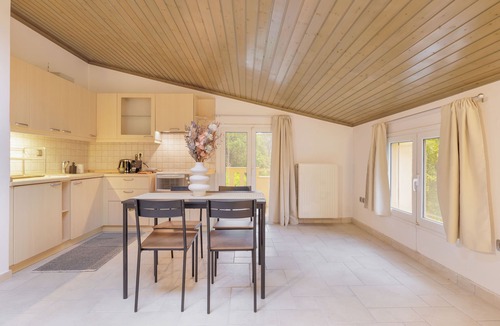 Potamos Apartment | Country Attic