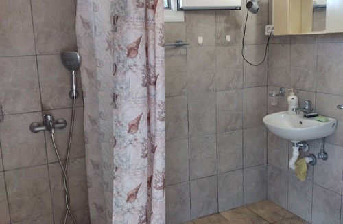 Kiparissia Apartment | Cozy apartment with large property dog-friendly