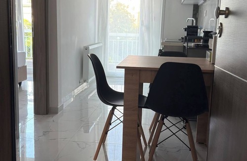 Perea Apartment | Cozy Peraia Apartment near the Seafront
