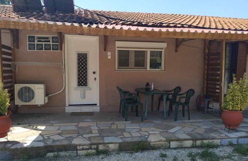 Metamorfosi Apartment | Cozy studio in Halkidiki - two minutes walk to the beach