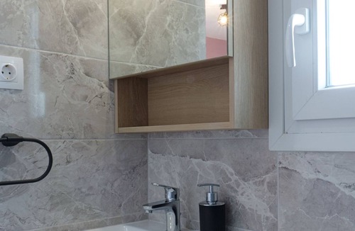 Filopappou Apartment | Cozy Studio in Koukaki