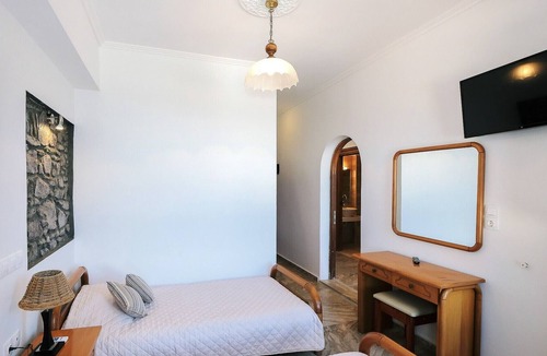 Myrina House | Cozy Suites At The Deep Blue Sea 4,5,6,7