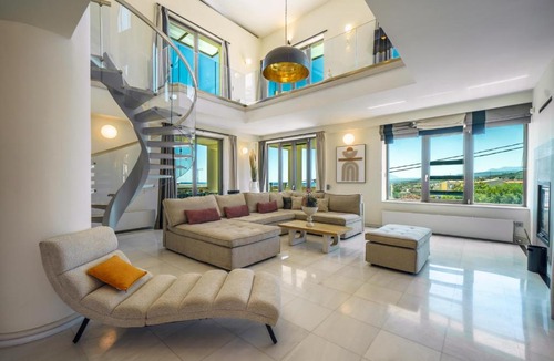 Violi Charaki House | Crethion A Private Cretan Sanctuary , Pool, Jacuzzi, Gym & Entertainment