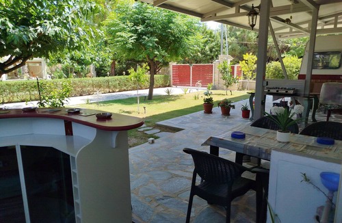 Nea Potidaia House | DamAnda_mare/Camper 1. Cozy & lux 2-bedroom caravan in a peaceful area of Portes