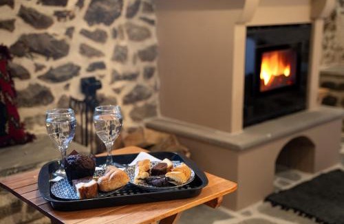 Metsovo Apartment | Dandy Villas Metsovo - Foggy - Fireplace - Up to 2