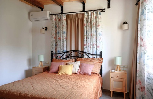 Zakynthos Cottage | Daphne Cottage | Lioriza Houses Zakynthos