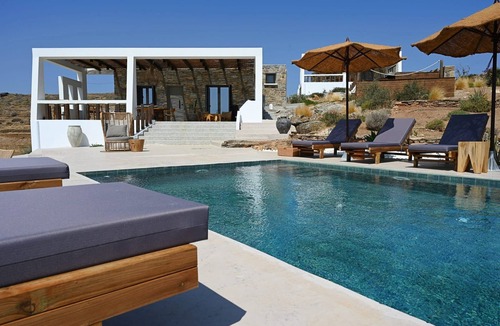 Kithnos Villa | Dazzling Kythnos Villa | Villa Arthemis | 2BR | Breathtaking Sea Views