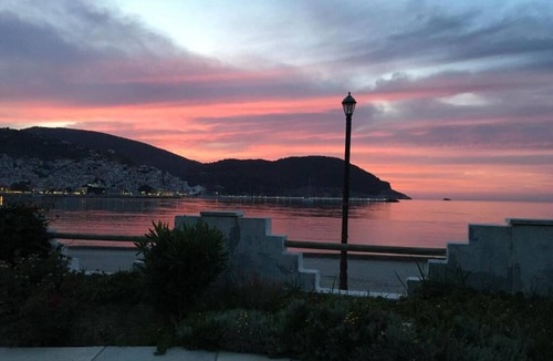 Skopelos Town Apartment | Del Sol sea side Apartment