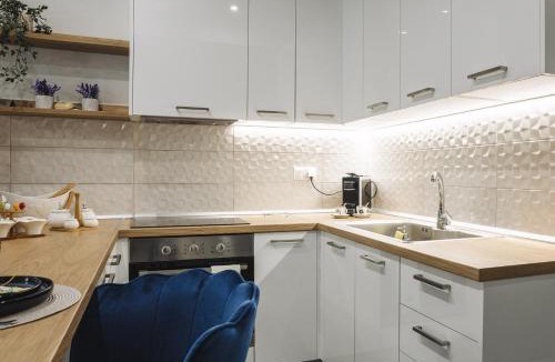 Katerini Apartment | DELTA-Central Elegant Apartment by Optimum Link