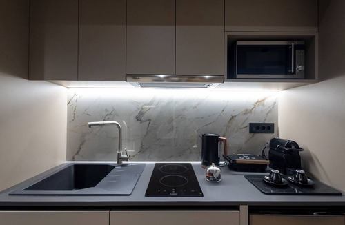 Psirri Hotel | Deluxe Suite by Lux Suites Athens, Lux Suites Athens