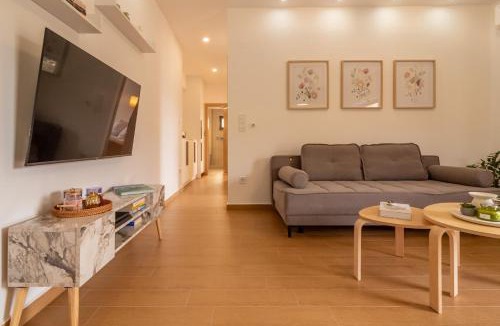 Palaiochora Apartment | Diktamo apartment, Palaiochora