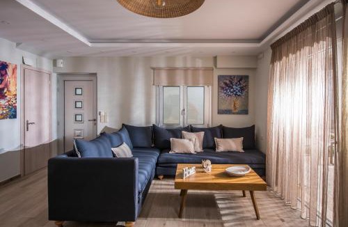 Kokinos Pirgos House | Dione Villa