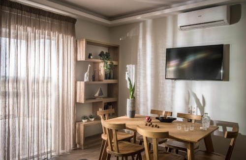 Kokinos Pirgos House | Dione Villa