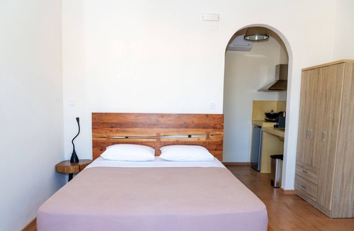 Syros House | Dipolis Luxury Apartments Syros