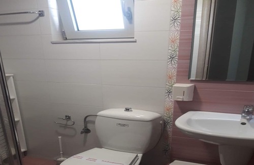 Mavrovouni Apartment | Drossia # 7 - One Bedroom Apartment, Sleeps 4
