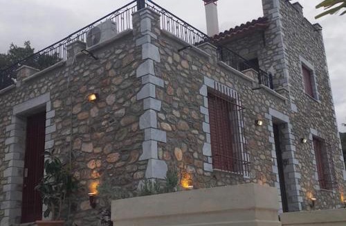 Toriza House | Efterpi's Tower House! εύ τέρπω she who brings joy