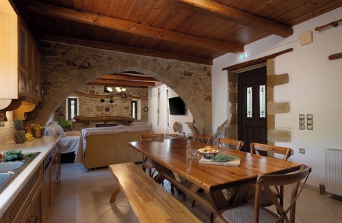 Agia Villa | Elegant Countryside Retreat with Private Pool Near Chania