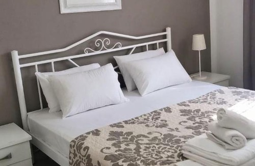 Ormos Panagias Apartment | Elegant house